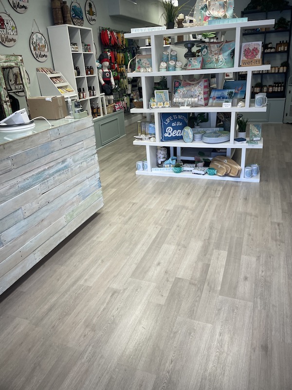 Vinyl Floor Services in a commercial space